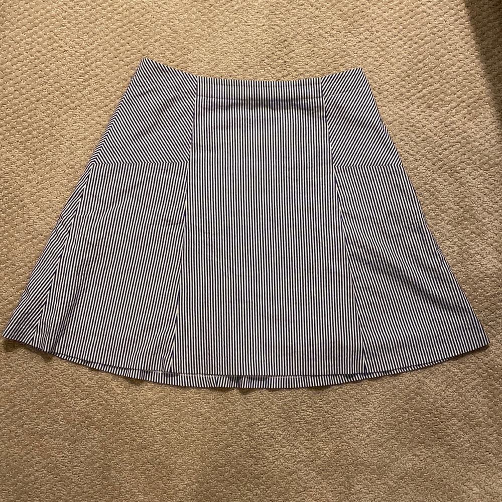 Loft seersucker skirt, size 8